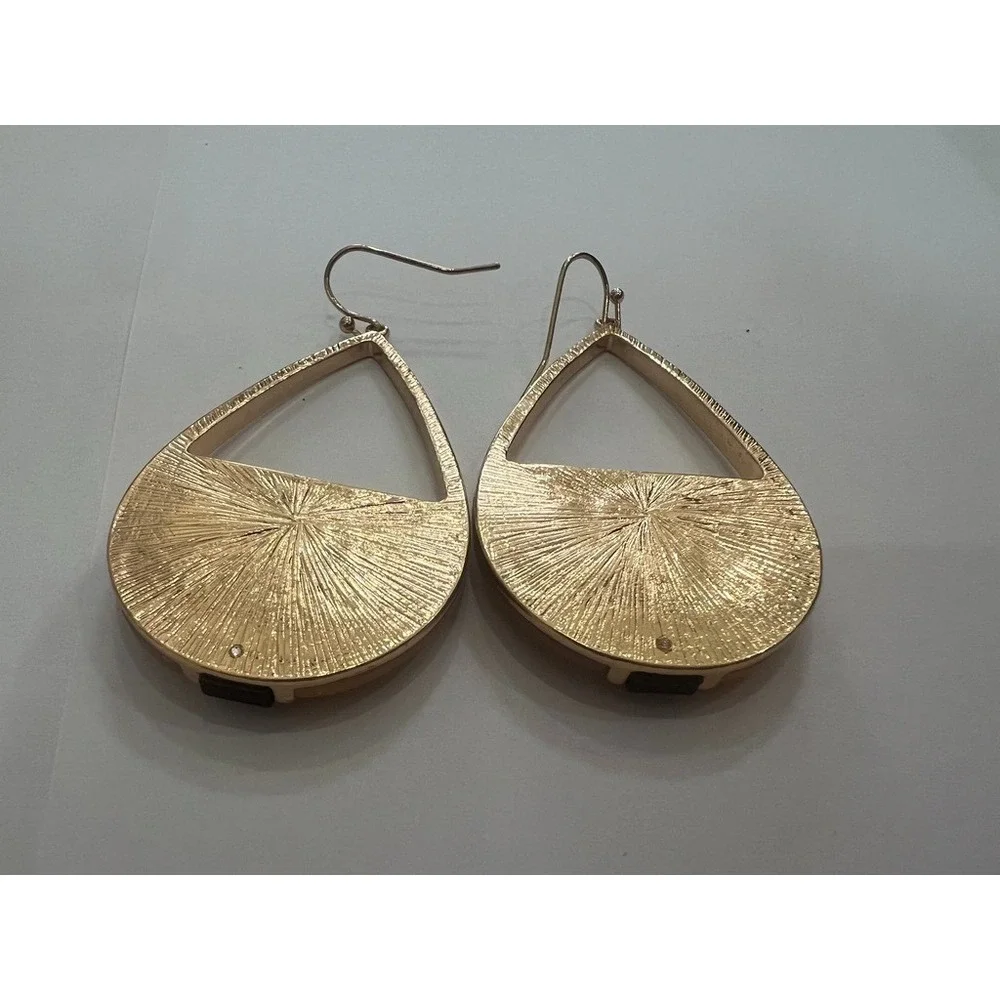 Uncas Int Gold Blush Wine Dangle Earrings Resin Wood Earth Tones Vendor Sample‎